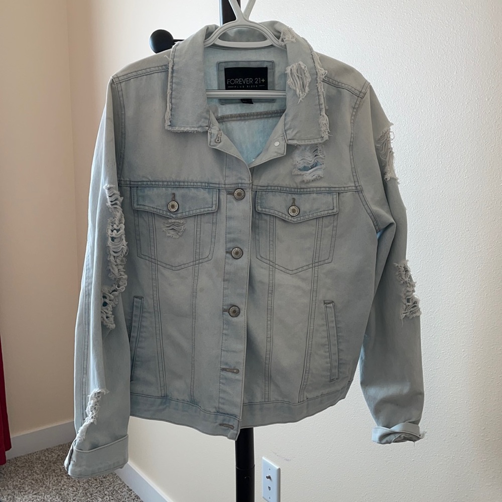 Denim ripped jacket